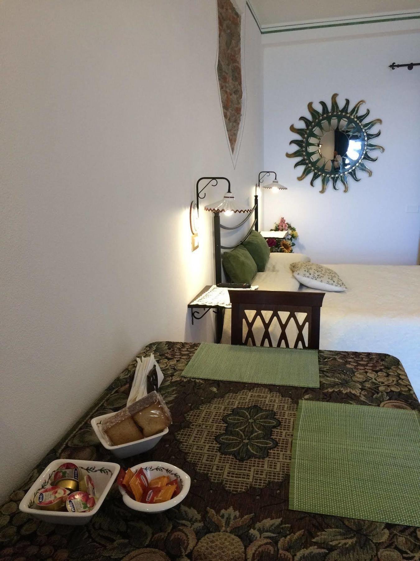 B&B Al Castello Casale Litta Buitenkant foto